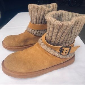Ugg Cambridge Boots buckles sz 11